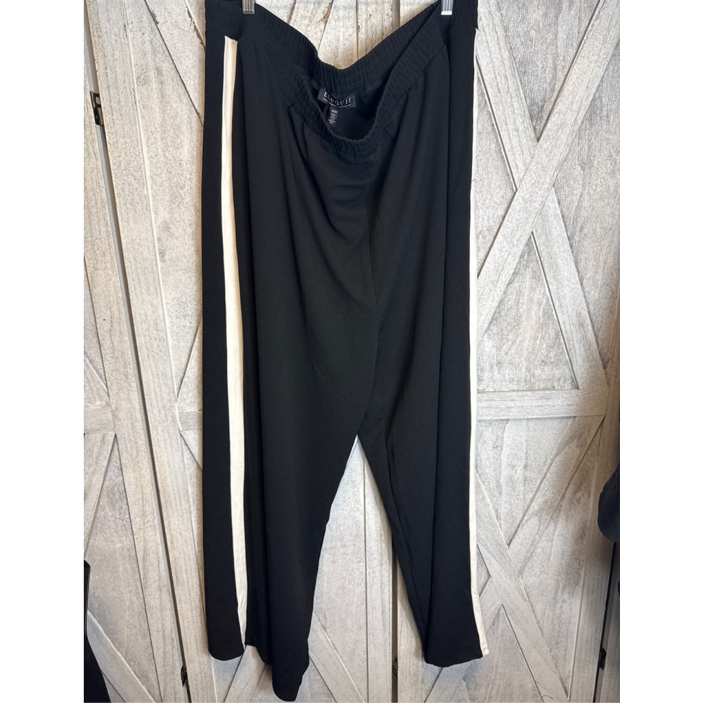 Women's ELOQUII Black & White Stripe Wide Leg Pants 26/28 - Picture 2 of 4